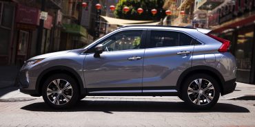 MITSUBISHI ECLIPSE CROSS 2019 Features