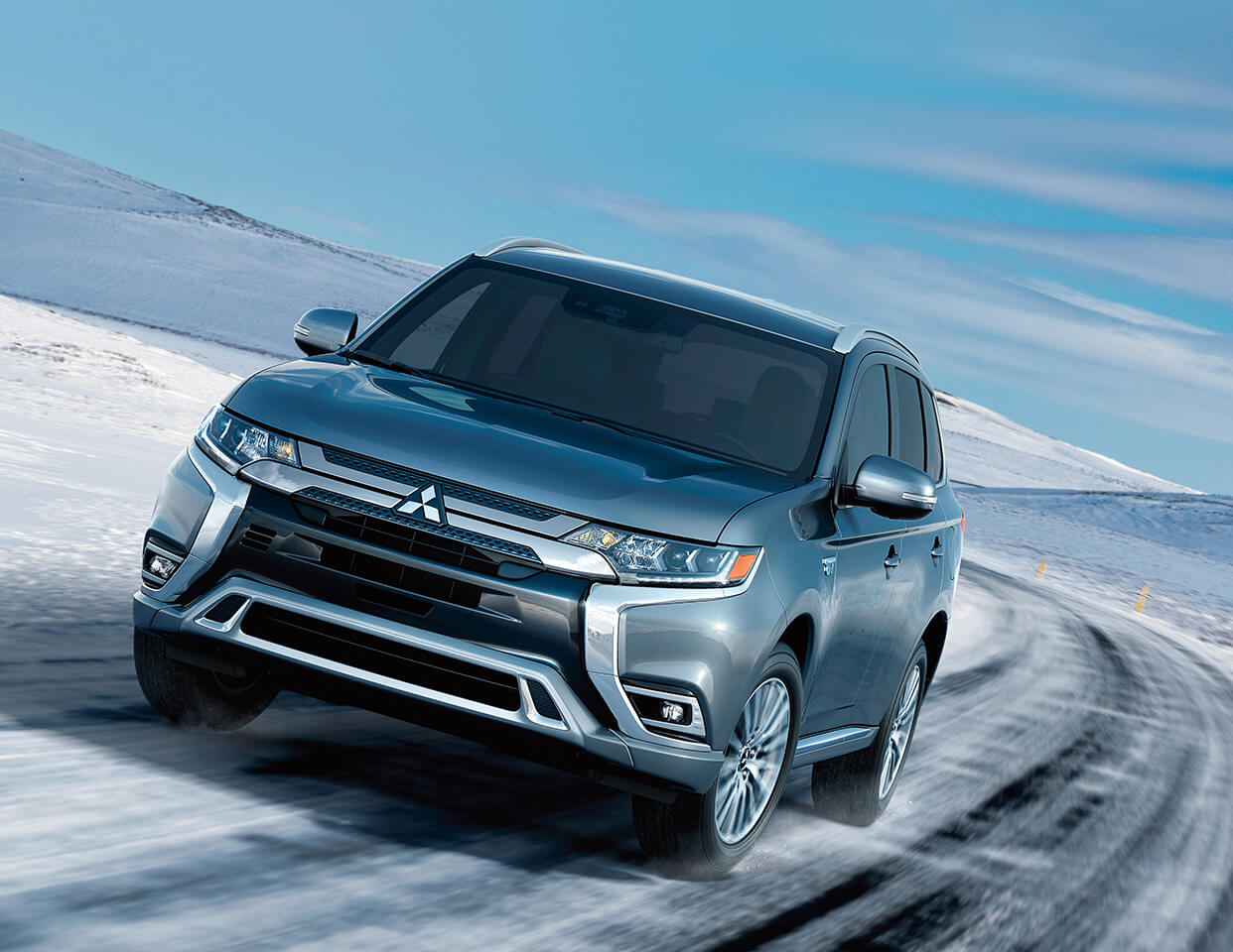 Out Lander PHEV Mitsubishi 2019 Feature